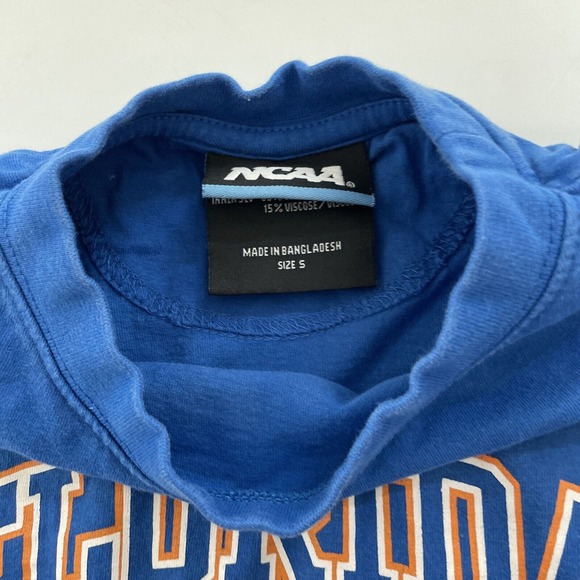 Florida Gators Long Sleeved Shirt NCAA Boys Kids Youth Size Small - Picture 3 of 8